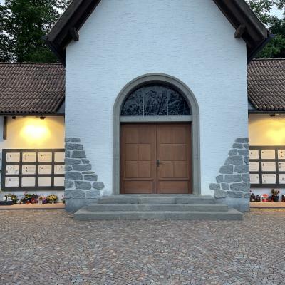 Beleuchtung Friedhof Prad